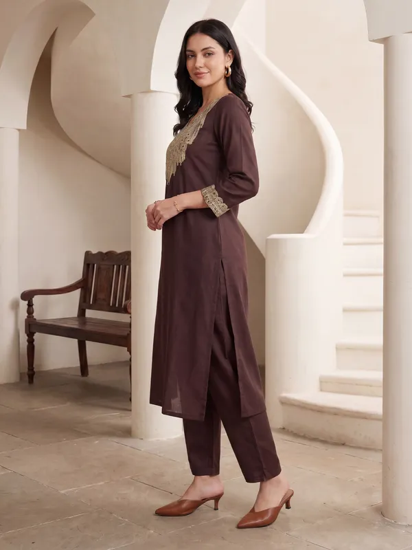 Brown_Embroidered_Silk_Kurta_Trouser_Set