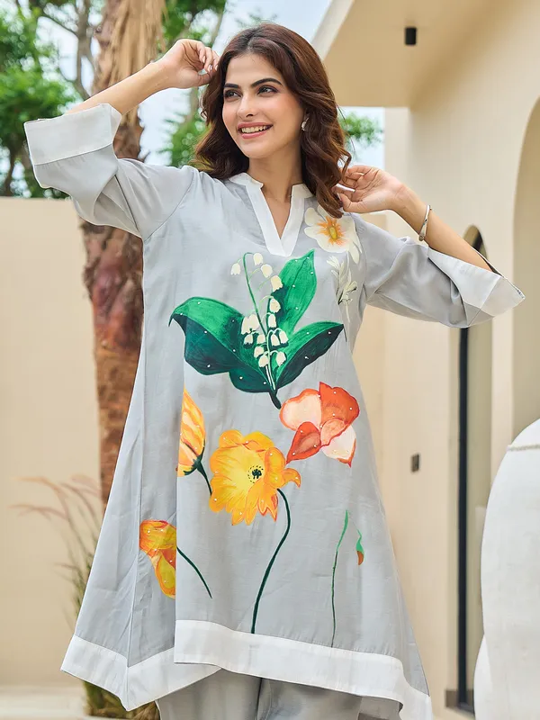 Grey_Printed_Silk_Kurta_Trouser_Set