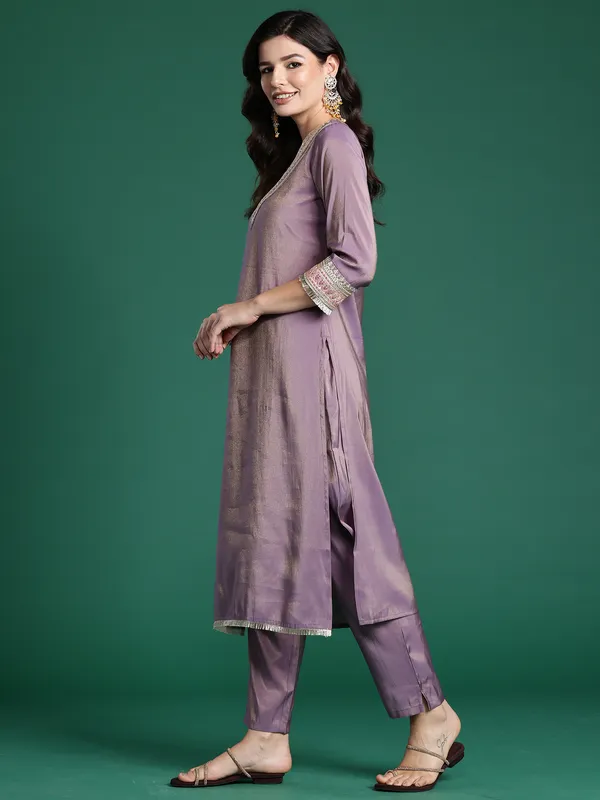 Lavender_Embroidered_Silk_Kurta_Trouser_Set
