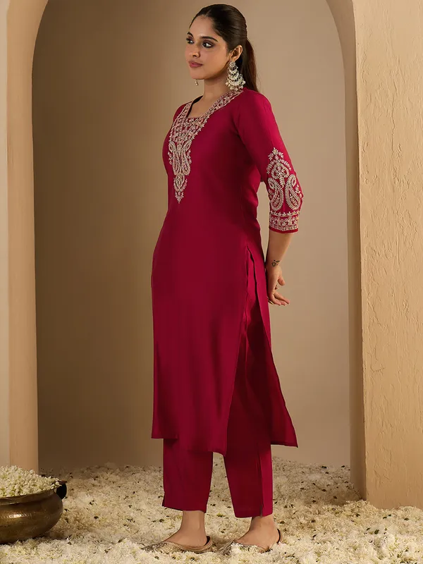 Maroon_Embroidered_Liva_Kurta_Trouser_Set