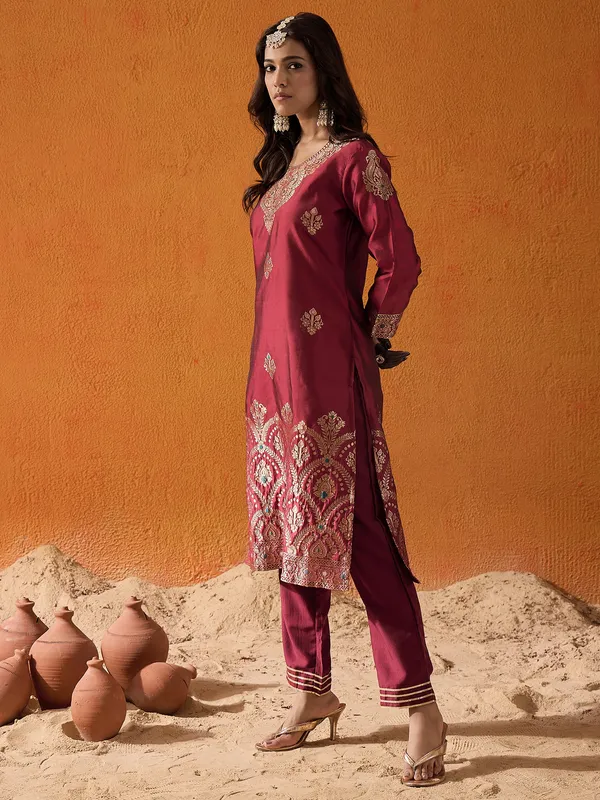 Maroon_Printed_Polyester_Kurta_Trouser_Set
