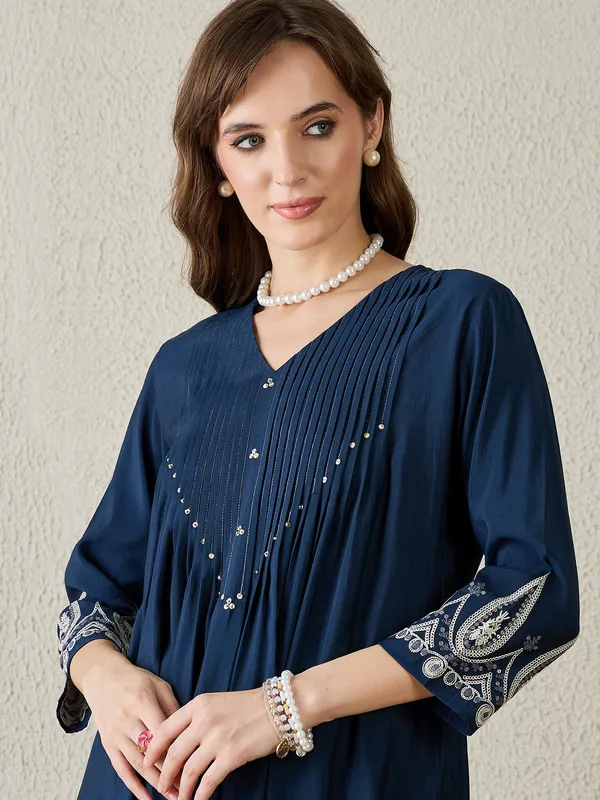 Navy_Blue_Printed_Silk_Kurta_Trouser_Set