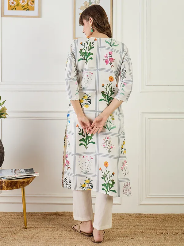 Off_White_Embroidered_Linen_Kurta_Trouser_Set