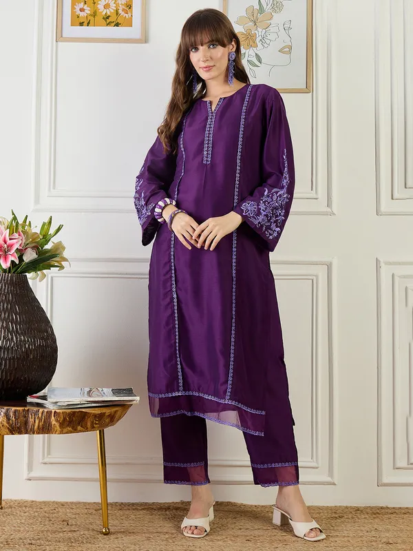 Purple_Embroidered_Silk_Kurta_Trouser_Set