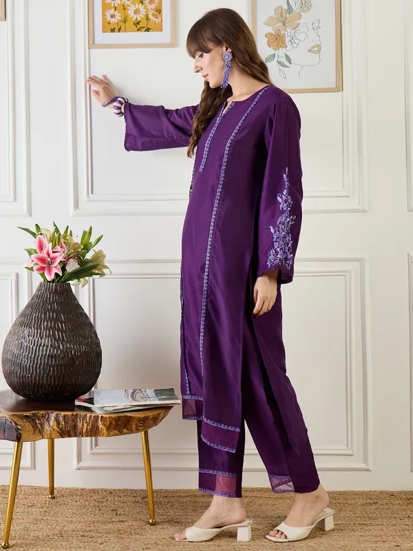 Purple_Embroidered_Silk_Kurta_Trouser_Set