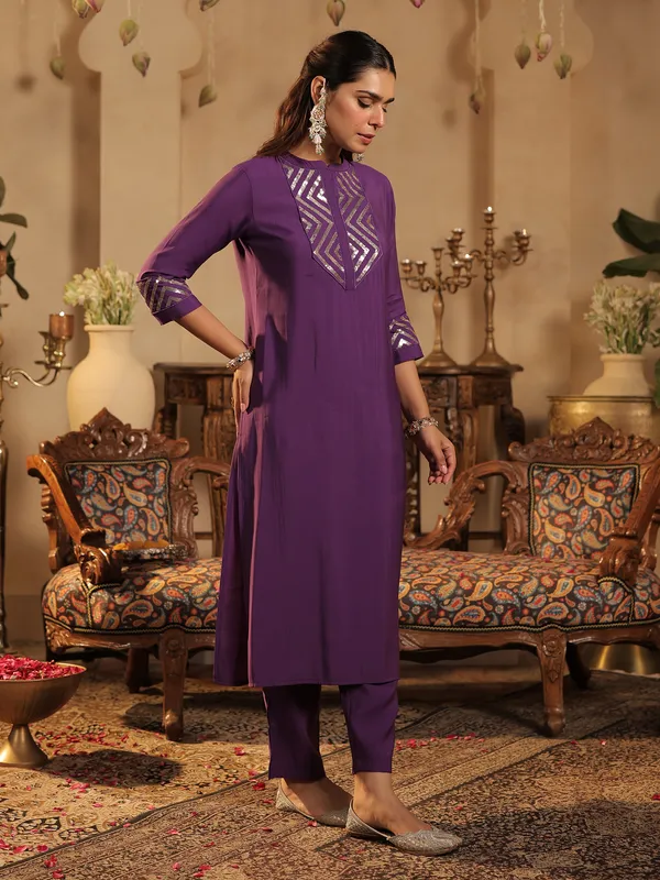 Purple_Embroidered_Silk_Kurta_Trouser_Set