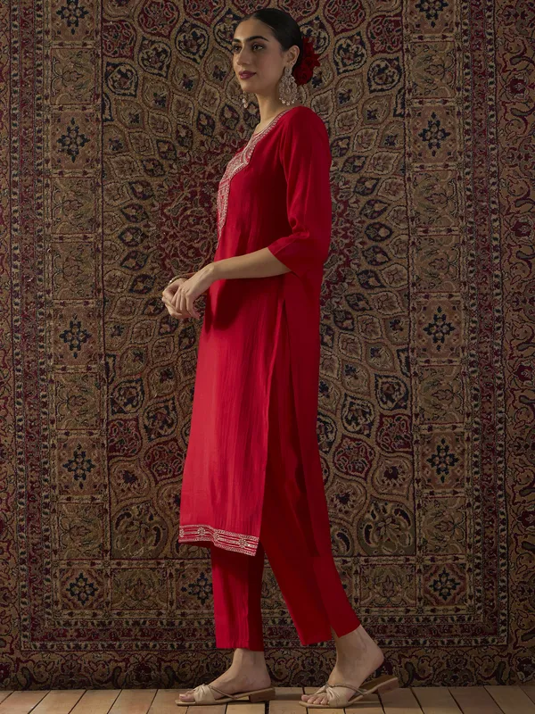 Red_Embroidered_Silk_Kurta_Trouser_Set