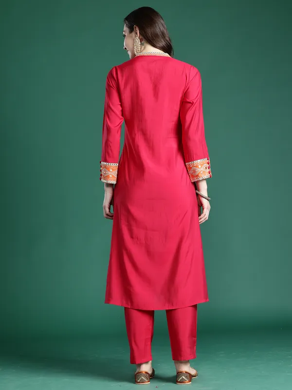 Pink_Embroidered_Silk_Kurta_Trouser_Set