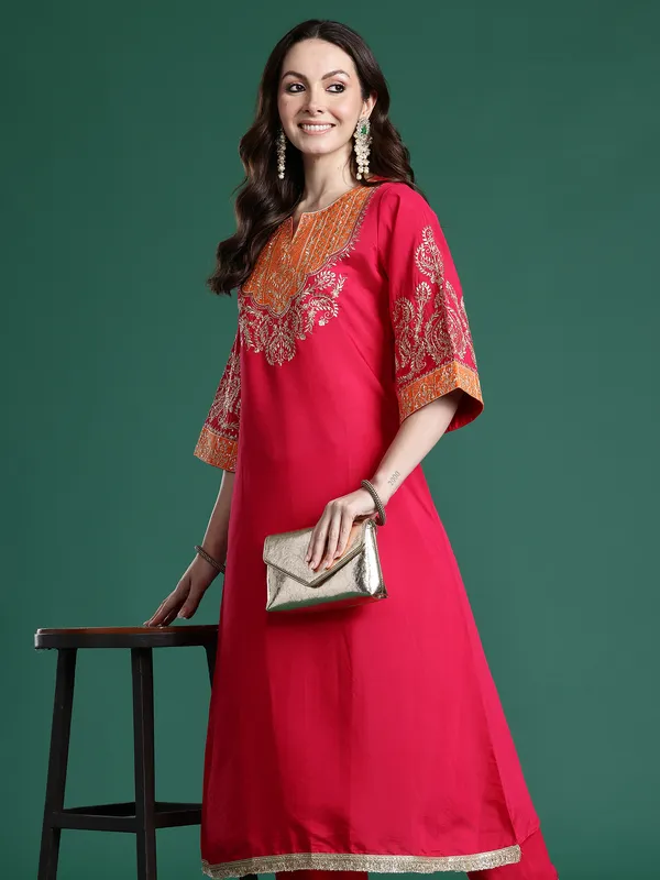 Pink_Embroidered_Silk_Kurta_Trouser_Set