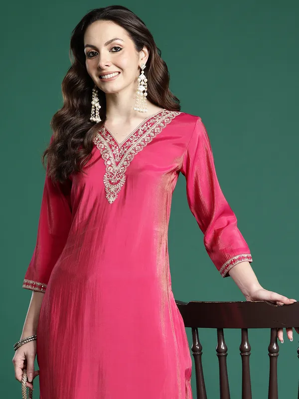 Pink_Embroidered_Silk_Kurta_Trouser_Set