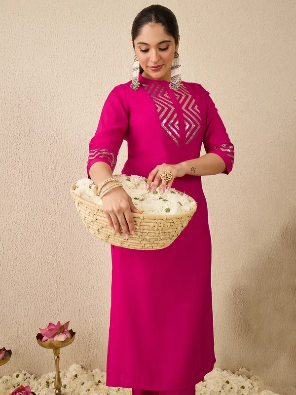 Pink_Embroidered_Silk_Kurta_Trouser_Set