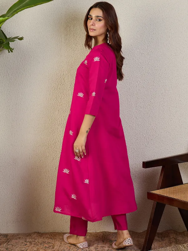 Pink_Embroidered_Silk_Kurta_Trouser_Set