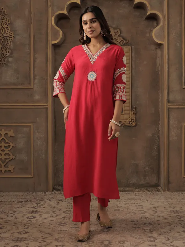 Pink_Embroidered_Silk_Kurta_Trouser_Set