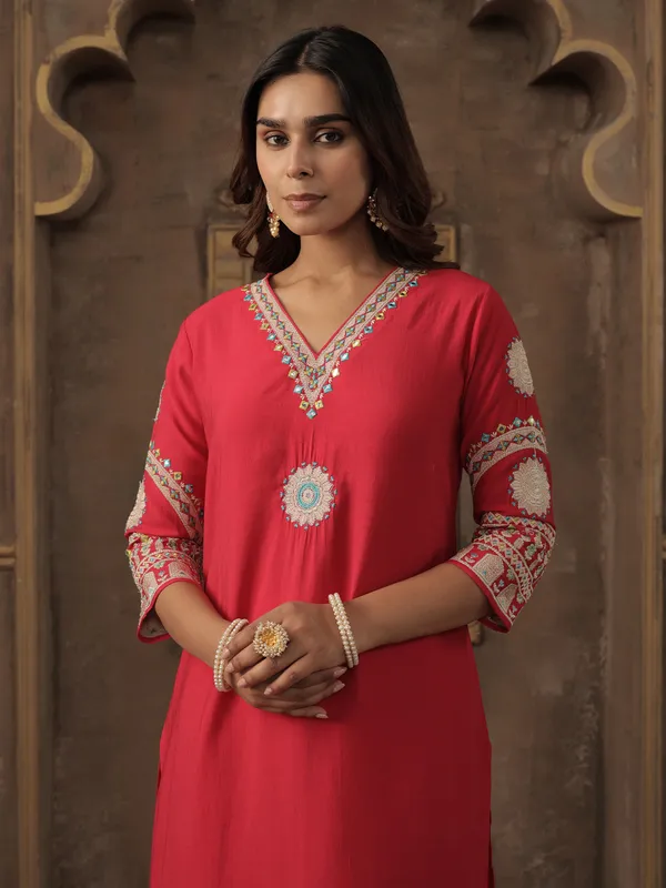 Pink_Embroidered_Silk_Kurta_Trouser_Set