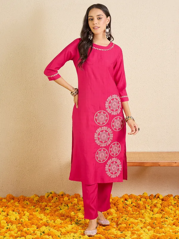 Pink_Embroidered_Silk_Kurta_Trouser_Set
