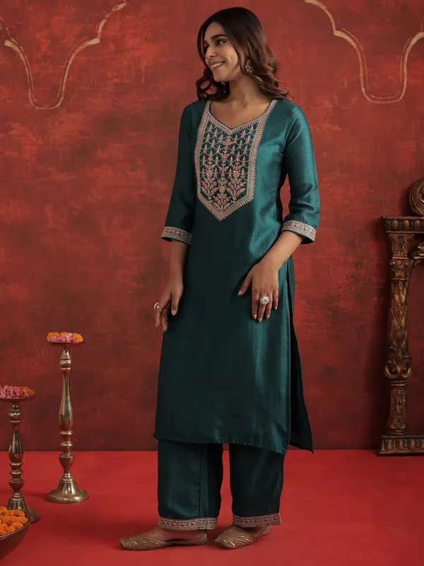 Teal_Liva_Straight_Kurta_with_Trousers