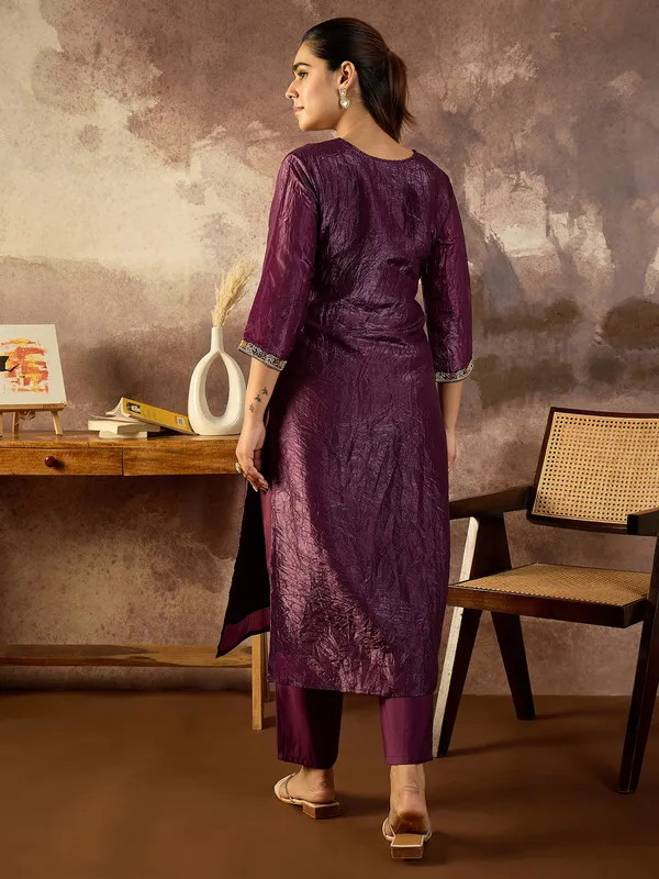 Burgundy_Embroidered_Silk_Kurta_Trouser_Set