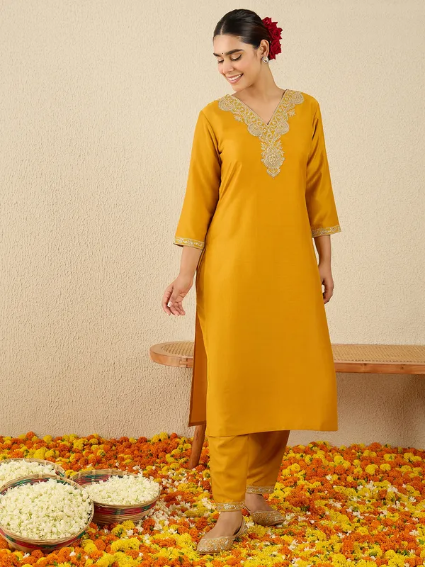 Yellow_Embroidered_Chinon_Kurta_Trouser_Set
