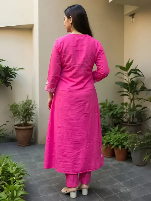 Pink_Embroidered_Pure_Cotton_Kurta_Trouser_Set