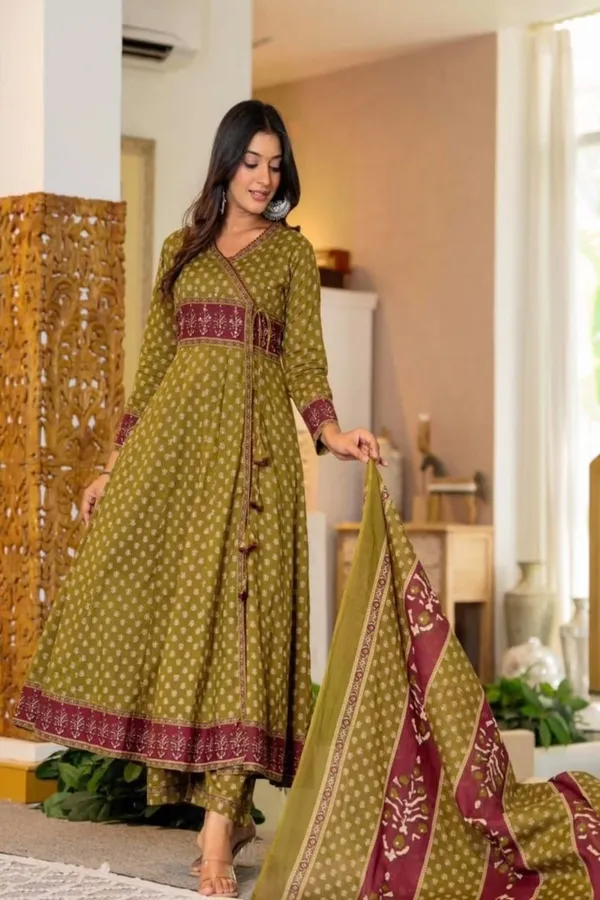 Women's_Premium_Printed_Pure_Cotton_Angrakha_Kurta_Pant_Dupatta_Set