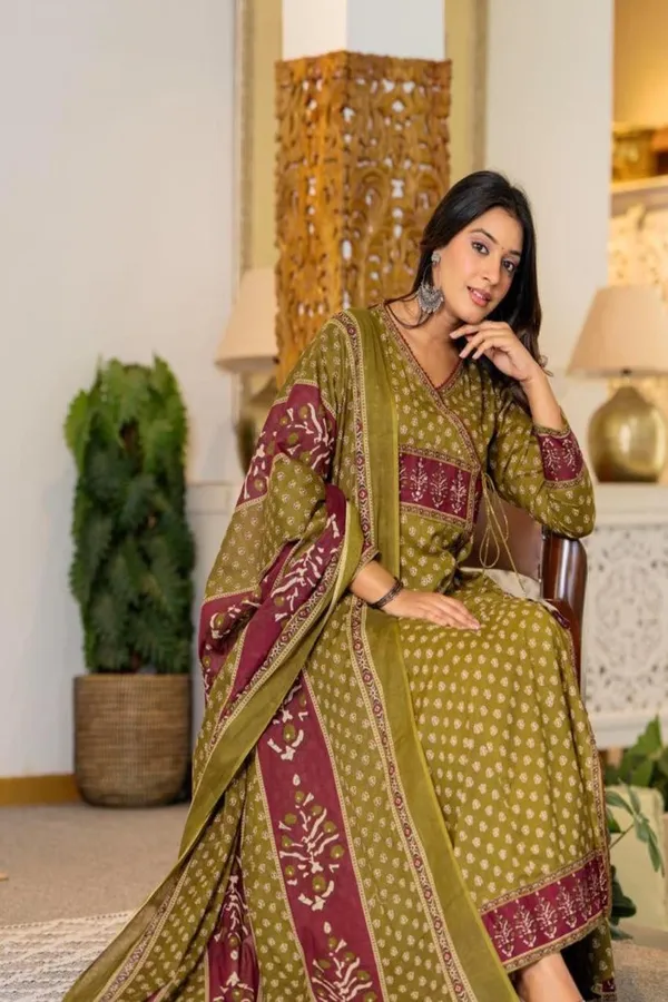 Women's_Premium_Printed_Pure_Cotton_Angrakha_Kurta_Pant_Dupatta_Set