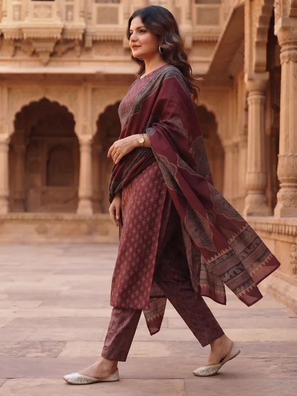 Floral_Printed_Pure_Cotton_Round_Neck_Red_Kurta_Trouser_&_Dupatta_Set