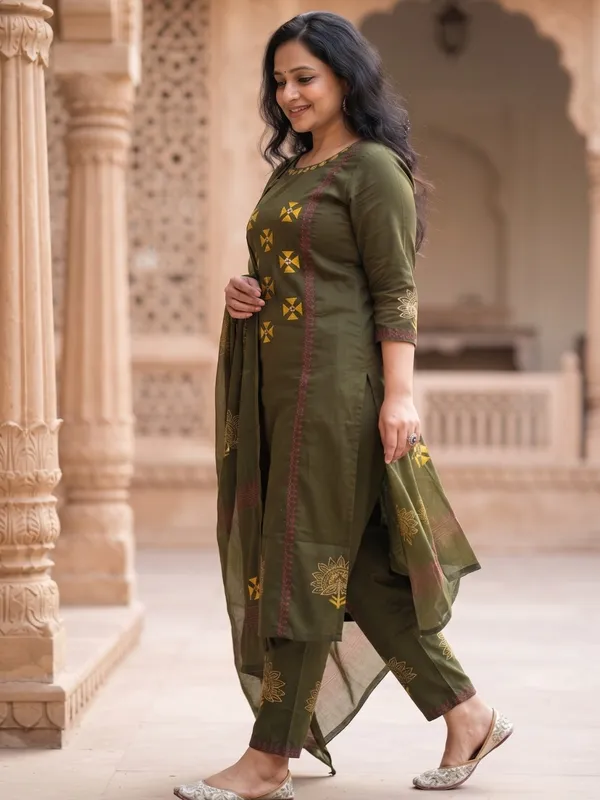 Floral_Embroidered_Pure_Cotton_Round_Neck_Green_Kurta_Trouser_&_Dupatta_Set