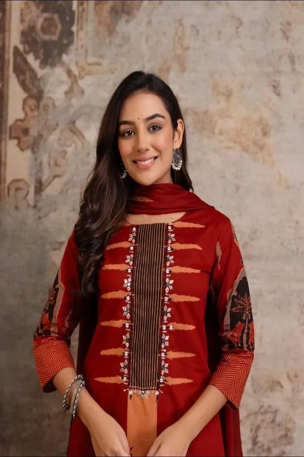 Floral_Embroidered_Pure_Cotton_Round_Neck_Kurta_Trouser_&_Dupatta_Set