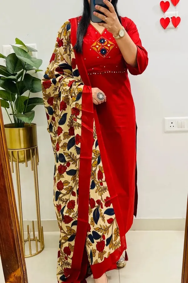 Floral_Embroidered_Pure_Cotton_V_Neck_Kurta_Trouser_&_Dupatta_Set