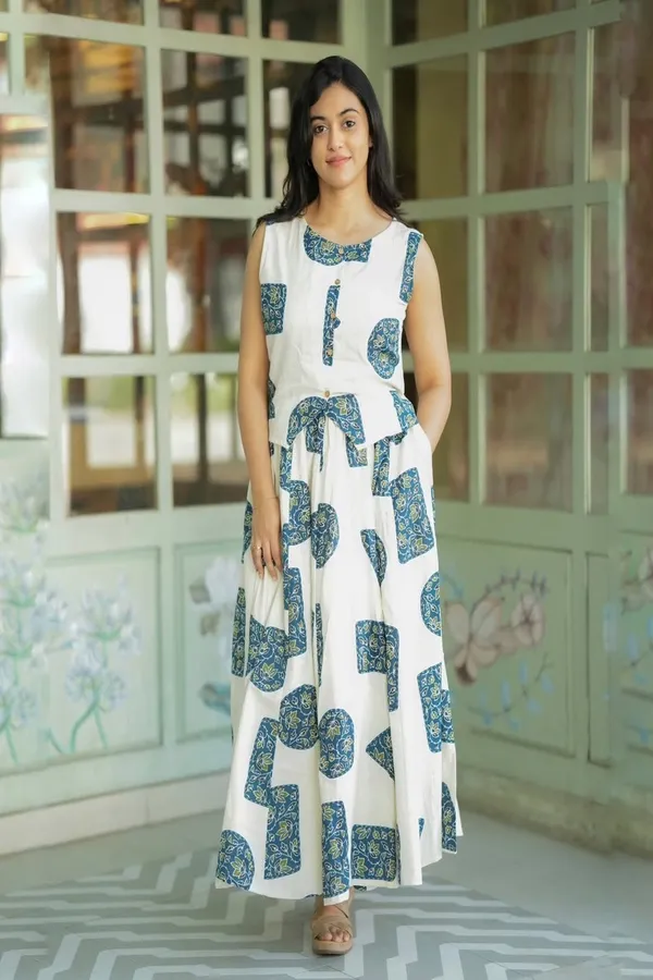 Floral_printed_cotton_round_neck_White_Co-Ord_Set