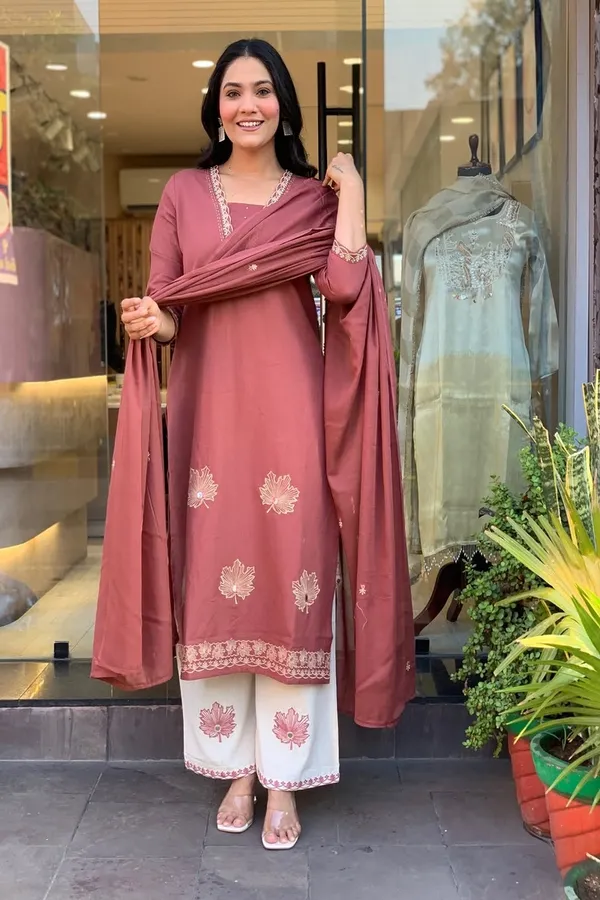 Floral_Embroidered_Pure_Cotton_V_Neck_Kurta_Trouser_&_Dupatta_Set