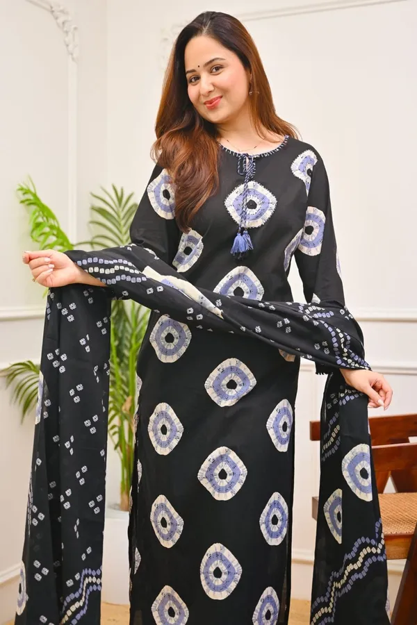 Floral_Printed_Pure_Cotton_Round_Neck_Kurta_Trouser_&_Dupatta_Set
