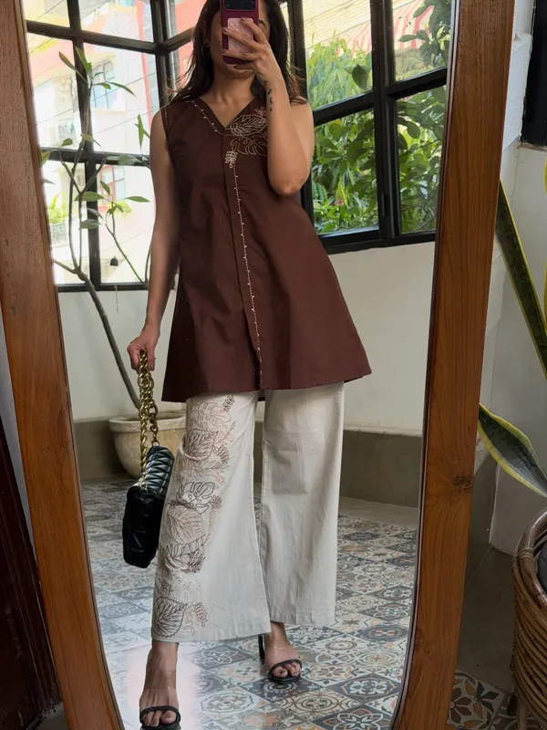 Floral_Embroidered_Pure_Cotton_Coller_Neck_Co-Ord_Set