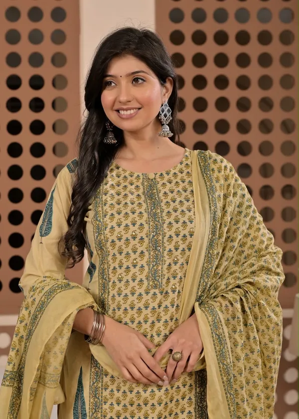 Floral_Printed_Pure_Cotton_Round_Neck_Kurta_Trouser_&_Dupatta_Set