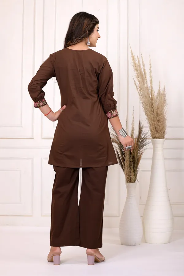 Floral_Embroidered_Pure_Cotton_Round_Neck_Co-Ord_Set