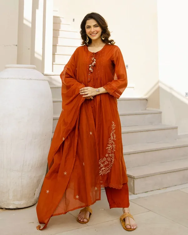 Floral_Embroidered_Pure_Cotton_Round_Neck_Kurta_Trouser_&_Dupatta_Set