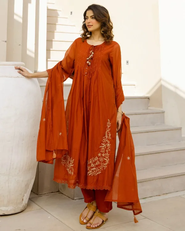 Floral_Embroidered_Pure_Cotton_Round_Neck_Kurta_Trouser_&_Dupatta_Set