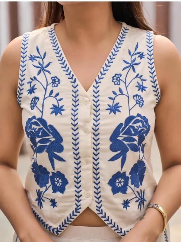 Floral_Embroidered_Pure_Cotton_Coller_Neck_Co-Ord_Set