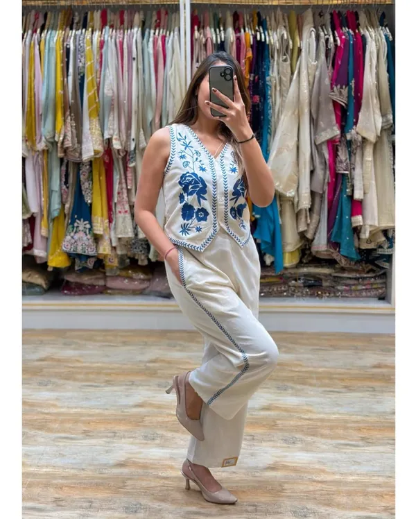 Floral_Embroidered_Pure_Cotton_Coller_Neck_Co-Ord_Set