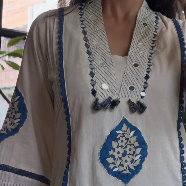 Floral_Embroidered_Pure_Cotton_V_Neck_Kurta_Trouser_&_Dupatta_Set