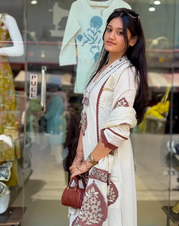 Floral_Embroidered_Pure_Cotton_V_Neck_Kurta_Trouser_&_Dupatta_Set
