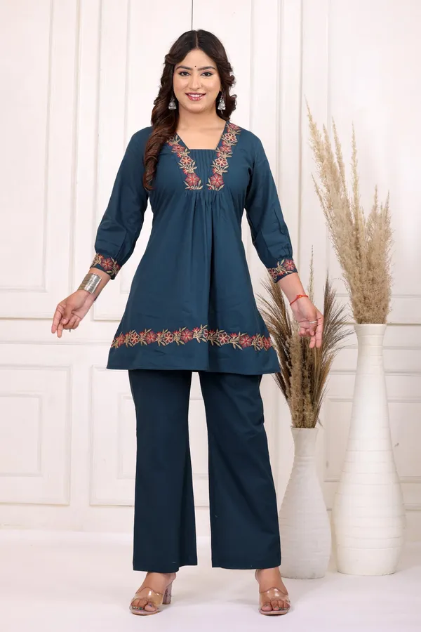 Floral_Embroidered_Pure_Cotton_V_Neck_Co-Ord_Set