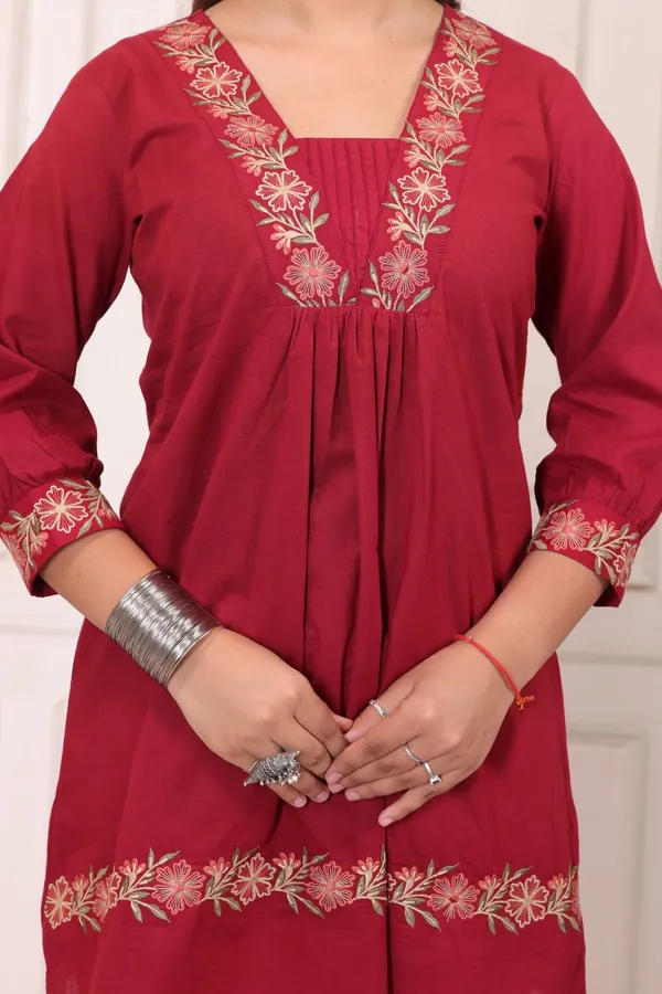Floral_Embroidered_Pure_Cotton_V_Neck_Co-Ord_Set