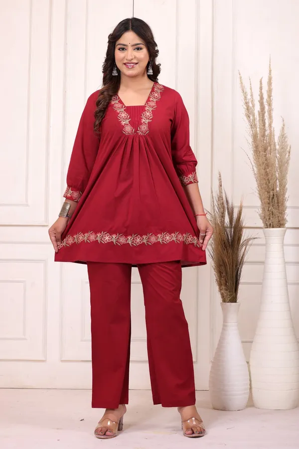 Floral_Embroidered_Pure_Cotton_V_Neck_Co-Ord_Set