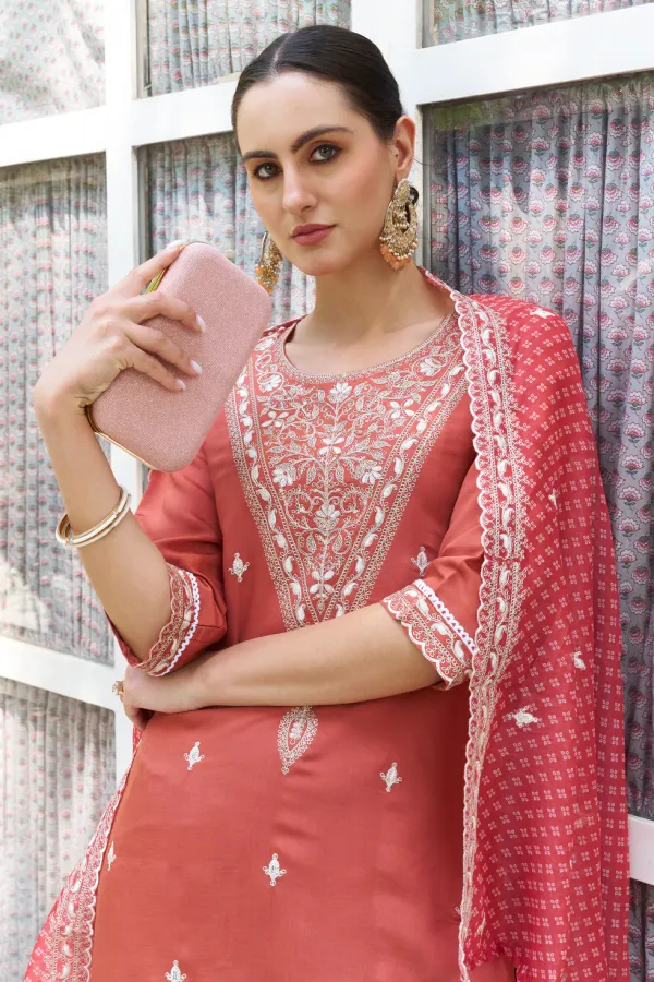 Floral_Embroidered_Silk_Blend_Round_Neck_Kurta_Trouser_&_Dupatta