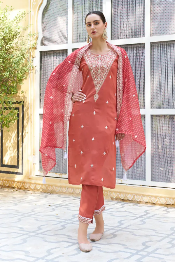 Floral_Embroidered_Silk_Blend_Round_Neck_Kurta_Trouser_&_Dupatta