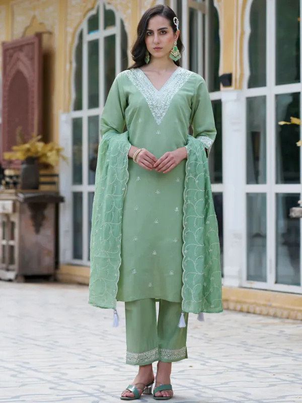 Floral_Embroidered_Cotton_Silk_V_Neck_Kurta_Trouser_&_Dupatta