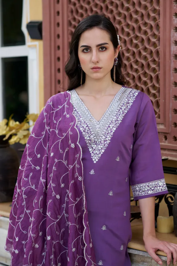 Floral_Embroidered_Cotton_Silk_V_Neck_Kurta_Trouser_&_Dupatta