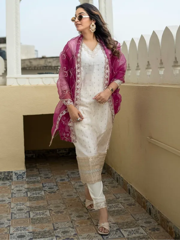 Floral_Embroidered_Chanderi_Silk_V_Neck_Kurta_Trouser_&_Dupatta