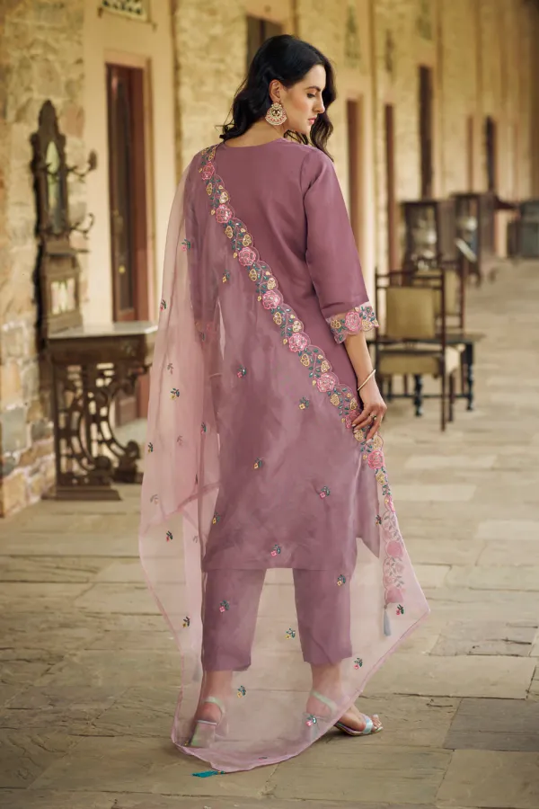 Floral_Embroidered_Silk_Blend_Round_Neck_Kurta_Trouser_&_Dupatta